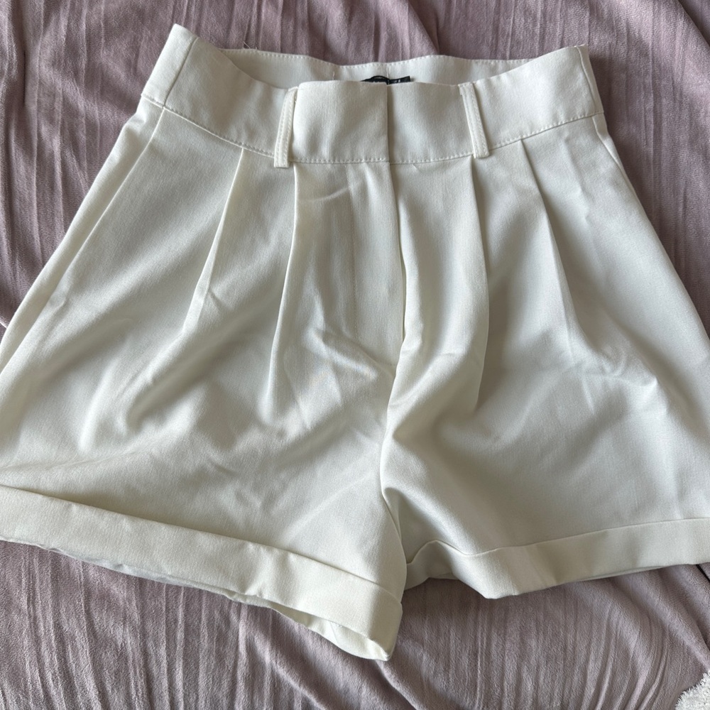 NASTY GAL SHORTS 4